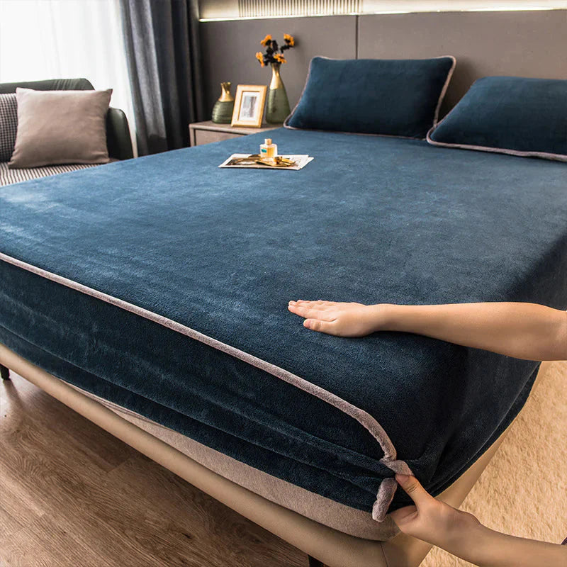 Thick Coral Velvet Mattress Cover for Ultimate Comfort