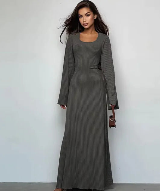 Vestido Elegante con Escote en U, Cordones en la Espalda y Mangas de Campana