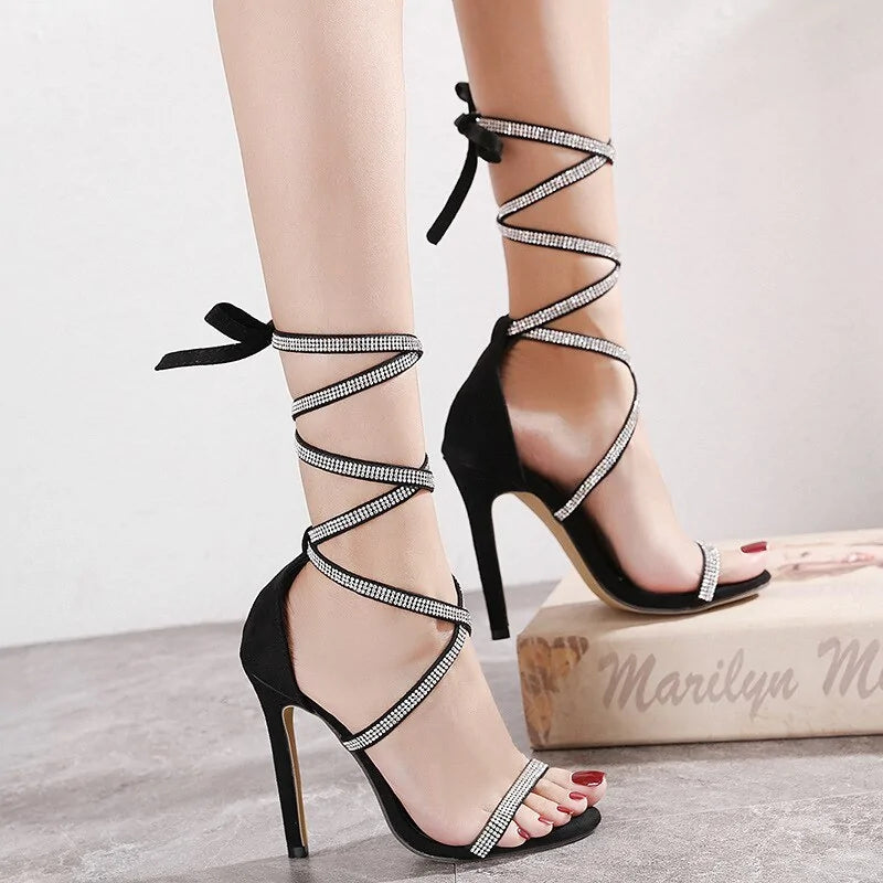 Sandalias Gladiadoras de Tacón Elegantes