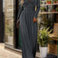 Robe à manches longues avec décolleté en V et fente en dentelle