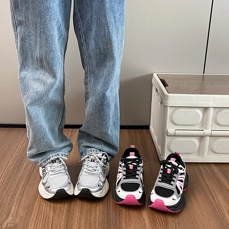 Zapatillas deportivas con plataforma y cordones