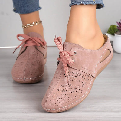 Sandales à talon compensé à lacets