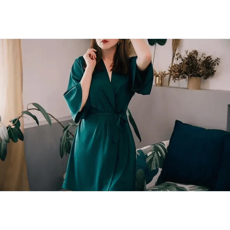 Bata corta roja de mujer con escote en V a la moda - Cómoda y elegante