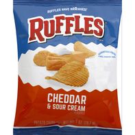 Ruffles Cheddar y Crema Agria Papas Fritas