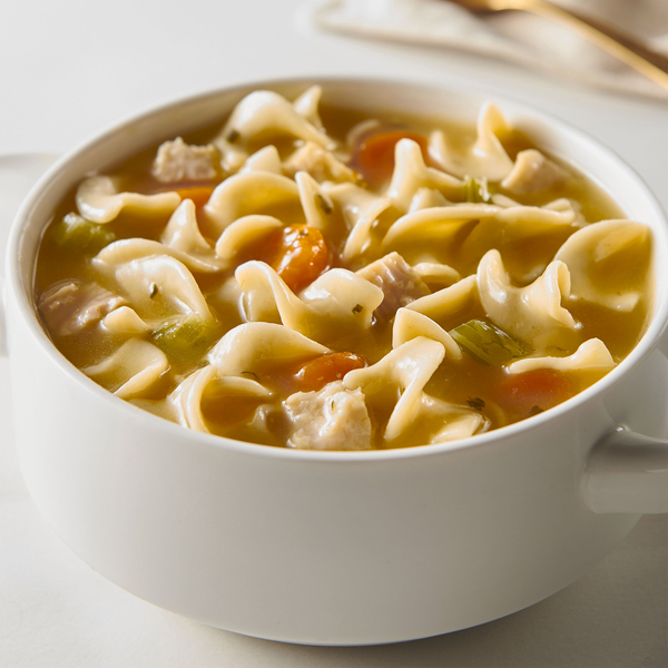 Soupe de poulet aux nouilles Progresso traditionnelle 99 % sans gras
