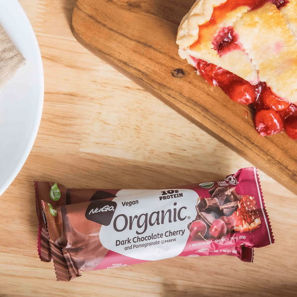 NuGo Organic Dark Chocolate Cherry Pomegranate Protein Bar