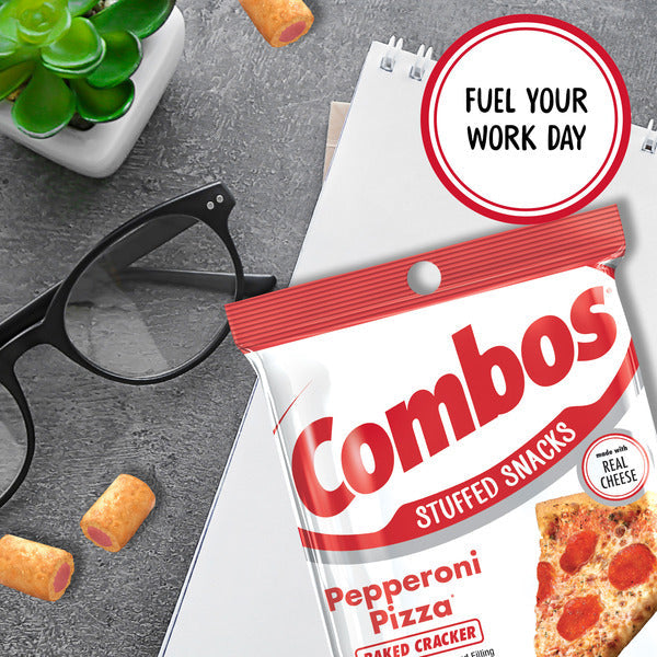 COMBOS Snacks Rellenos Sabor Pizza Pepperoni