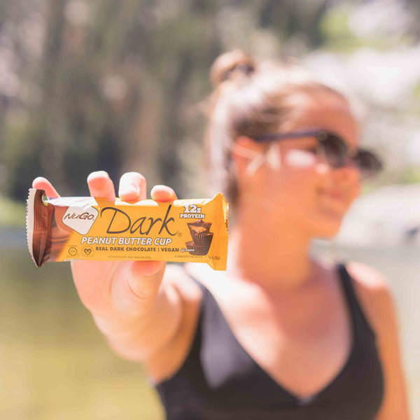 Barre protéinée NuGo Dark au beurre de cacahuète - Vegan et sans gluten