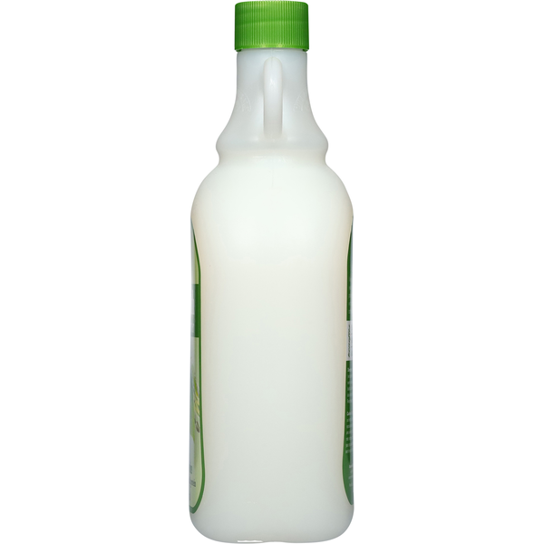 Village Naturals White Tea + Jasmine Milk Bath with Shea Butter