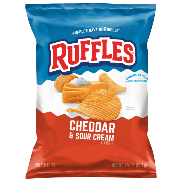 Chips Ruffles au Cheddar et à la Crème Sure