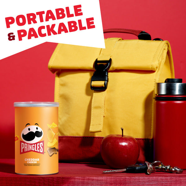 Pringles Cheddar Cheese Potato Crisps - Paquete de Snack 2.5 oz