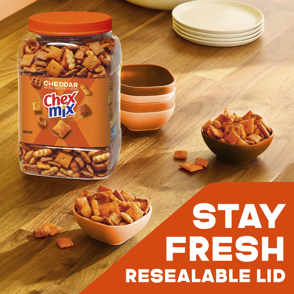 Chex Mix Mélange de Snacks au Cheddar en Tub