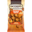 Sandwichs de bretzels farcis au fromage cheddar de Snyder's of Hanover