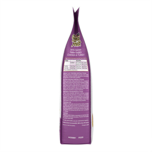 Purina Fancy Feast Croquettes pour Chats avec Poulet et Dinde Savoureux