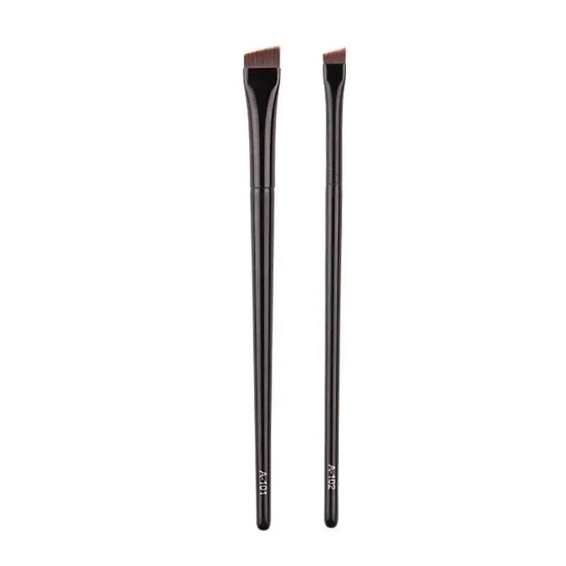 Lavish Style Angled Eyebrow and Eyeliner Brush