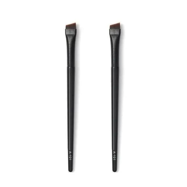 Lavish Style Angled Eyebrow and Eyeliner Brush