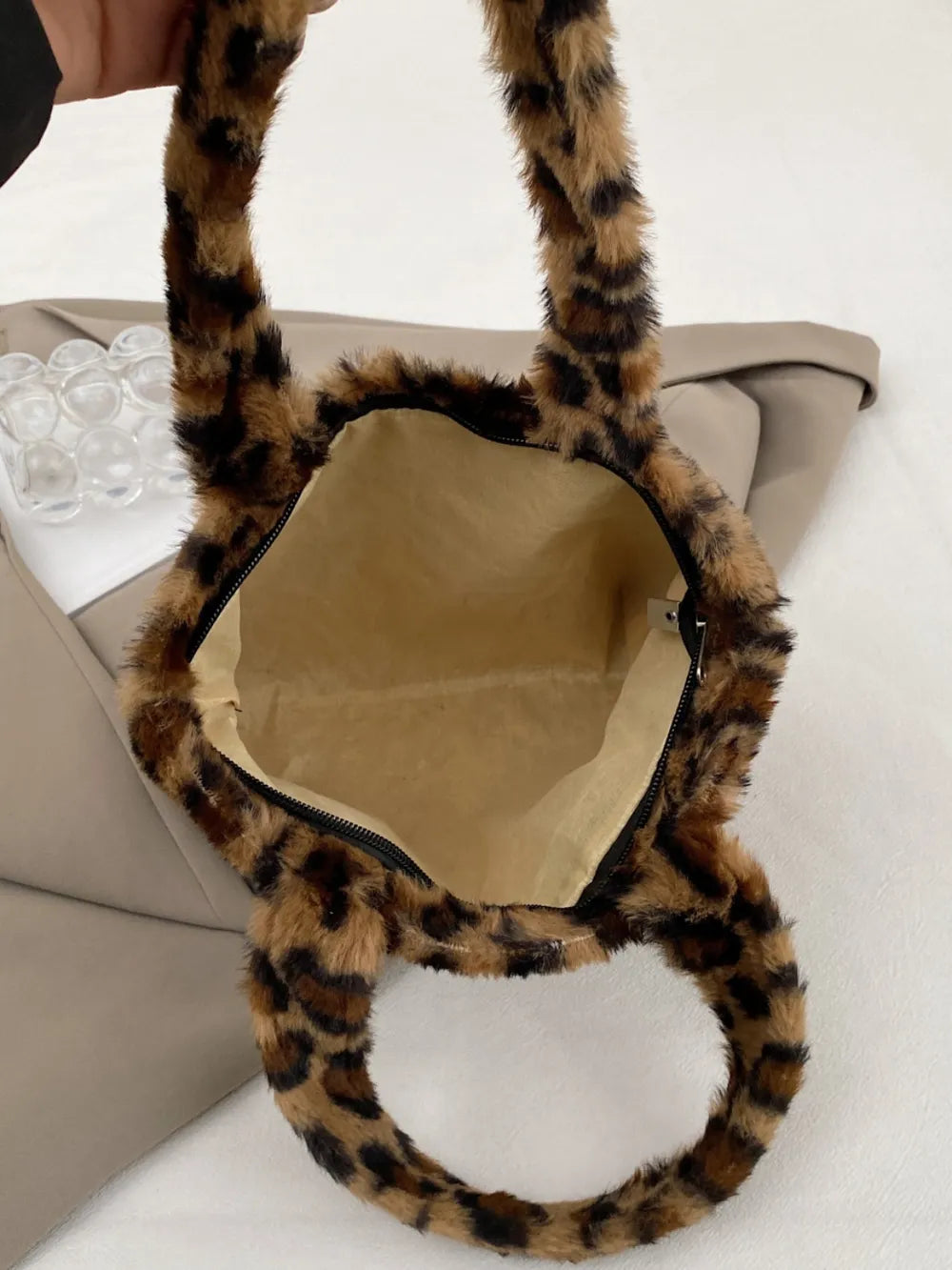 Leopard Fluff Handbag with Zip - Korvel