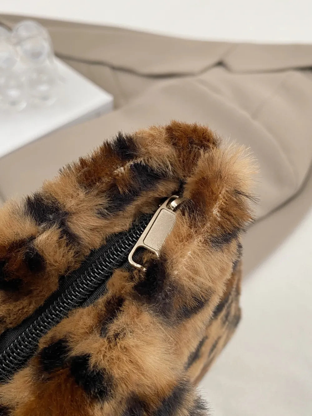 Leopard Fluff Handbag with Zip - Korvel