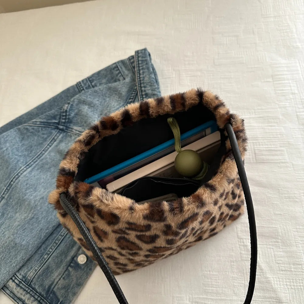 Leopard Furry Shoulder Bag - Korvel