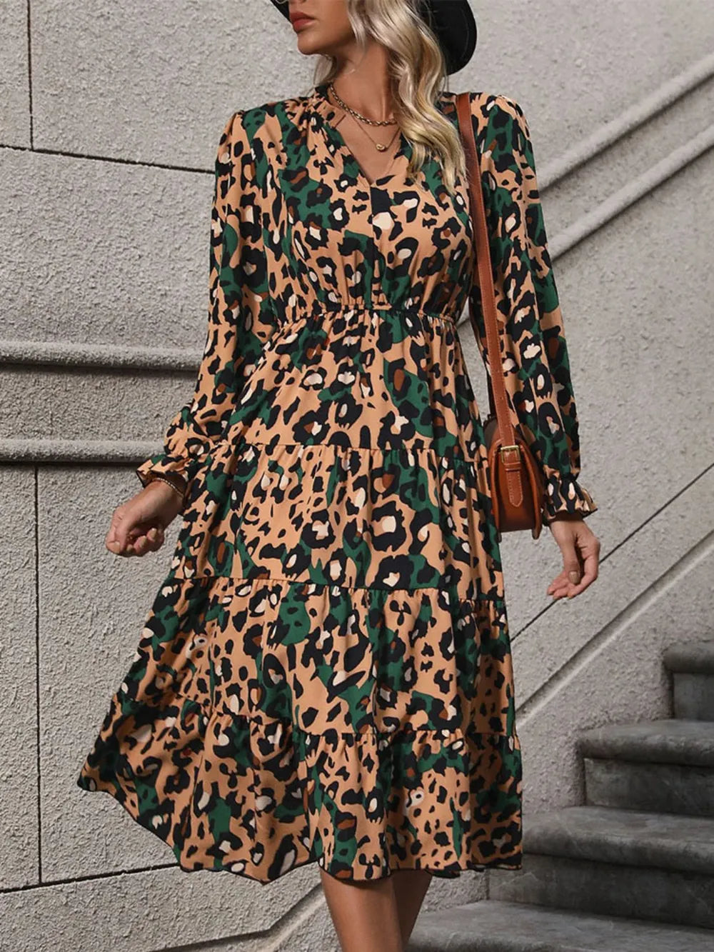 Vestido Midi de Manga Floreada con Notch de Leopardo