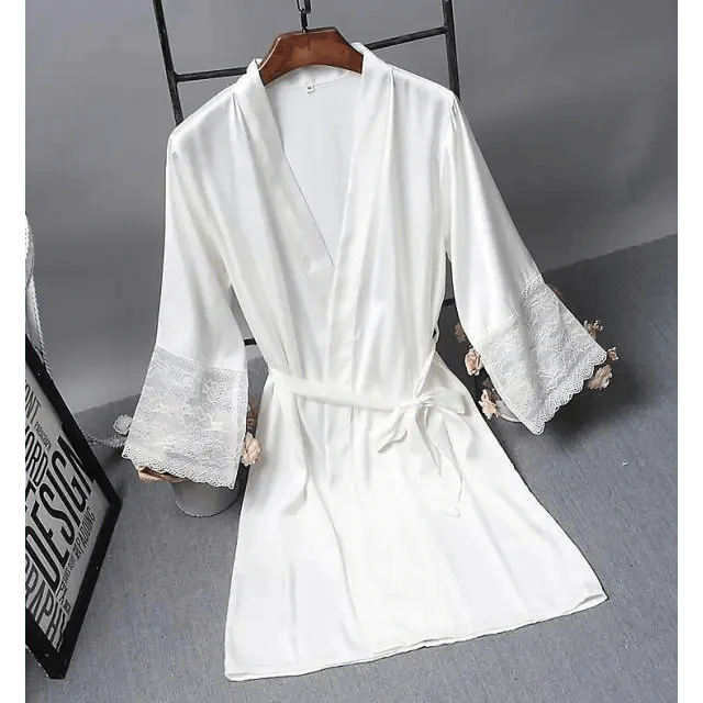 Elegant Pink Silk Bathrobe with Lace Trim for Women - Perfect for Bridesmaids and Lounging - Korvel