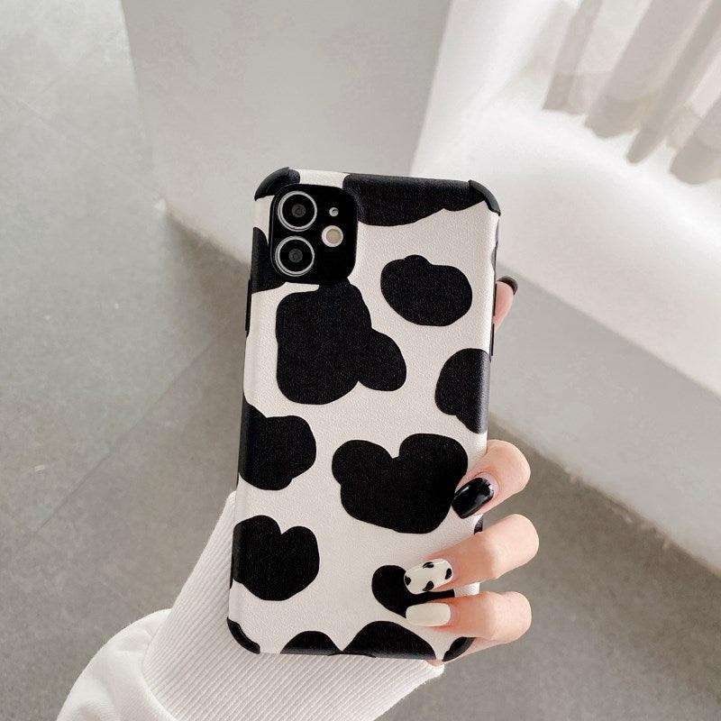 Chic Zebra Print Leather Phone Case for iPhone 14/13/12/11 - Stylish & Protective - Korvel