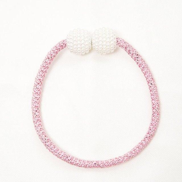 Magnetic Curtain Tieback - Modern Decorative Holder