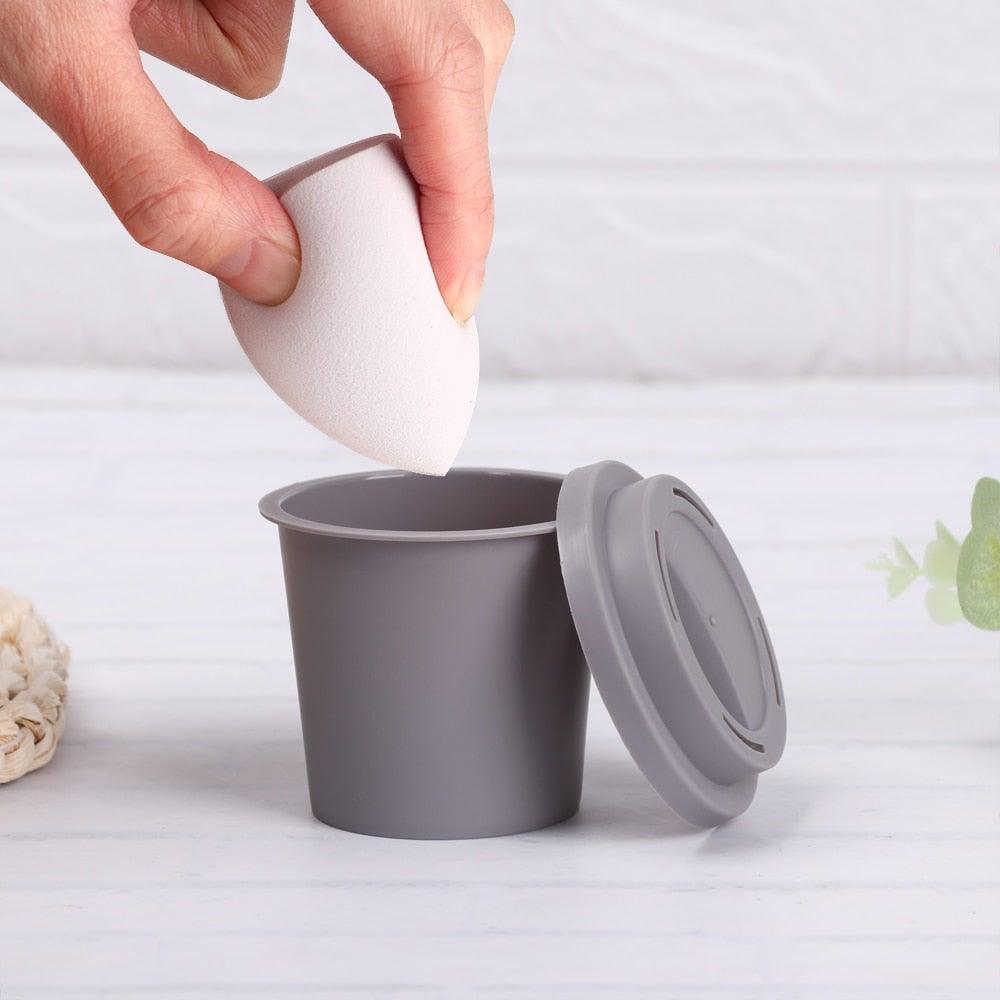Étui à Éponge de Maquillage Élégant - Support de Rangement en Forme de Capsule