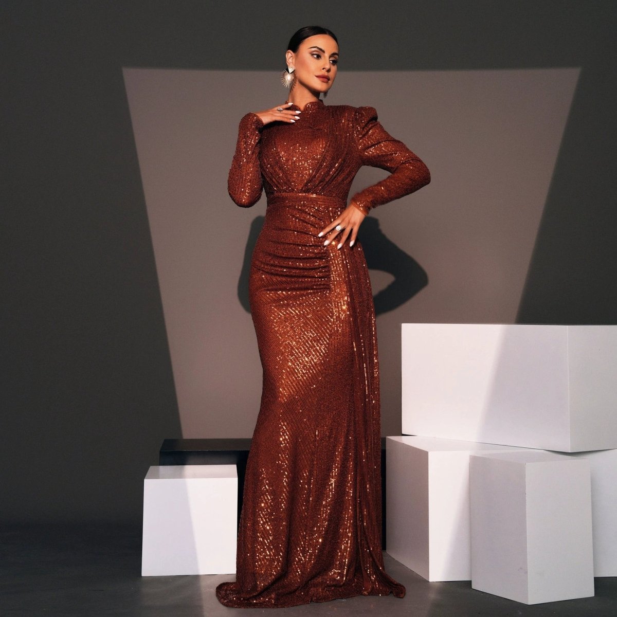 Robe élégante à manches longues en sequins pour occasions spéciales