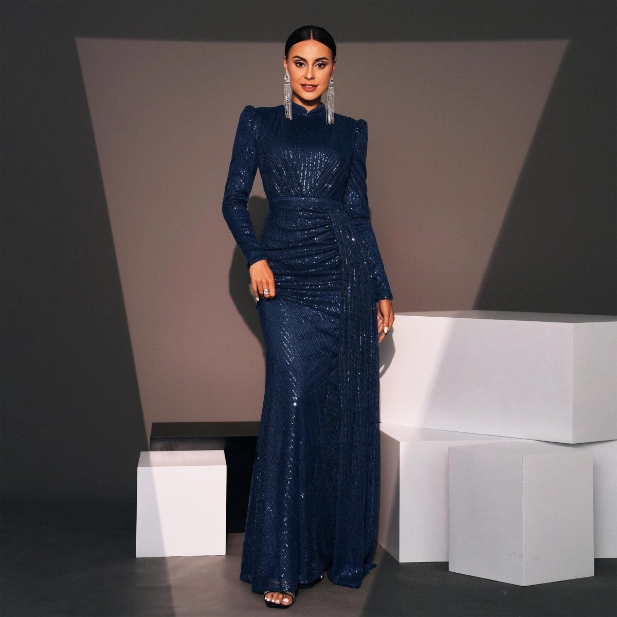 Robe élégante à manches longues en sequins pour occasions spéciales