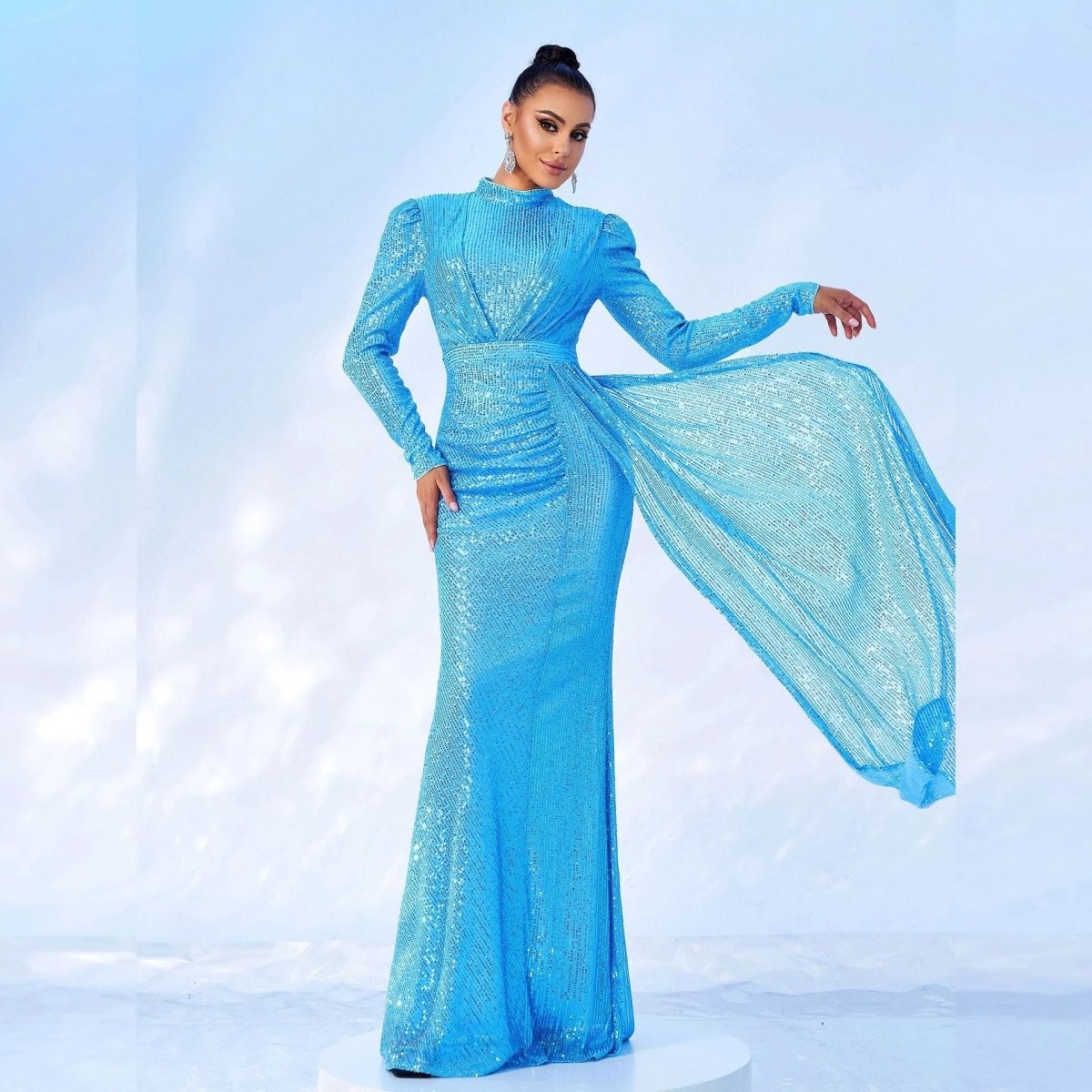 Robe élégante à manches longues en sequins pour occasions spéciales