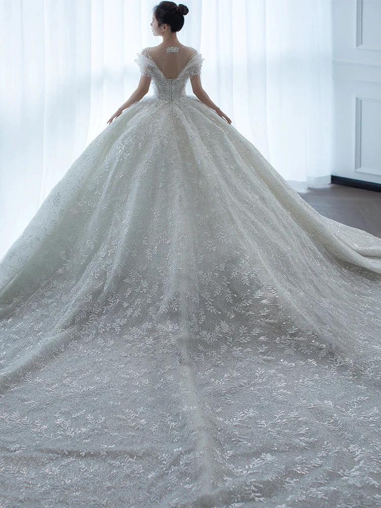 Robe de Mariée Française à Épaules Dégagées