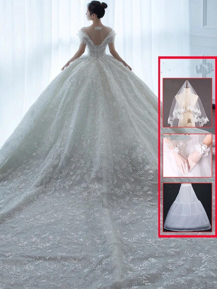 Robe de Mariée Française à Épaules Dégagées