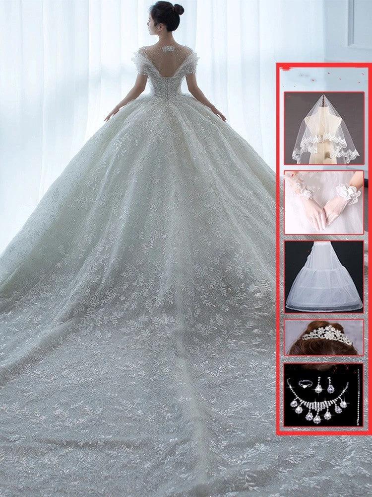 Robe de Mariée Française à Épaules Dégagées