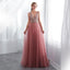 Robe de bal élégante à décolleté en V