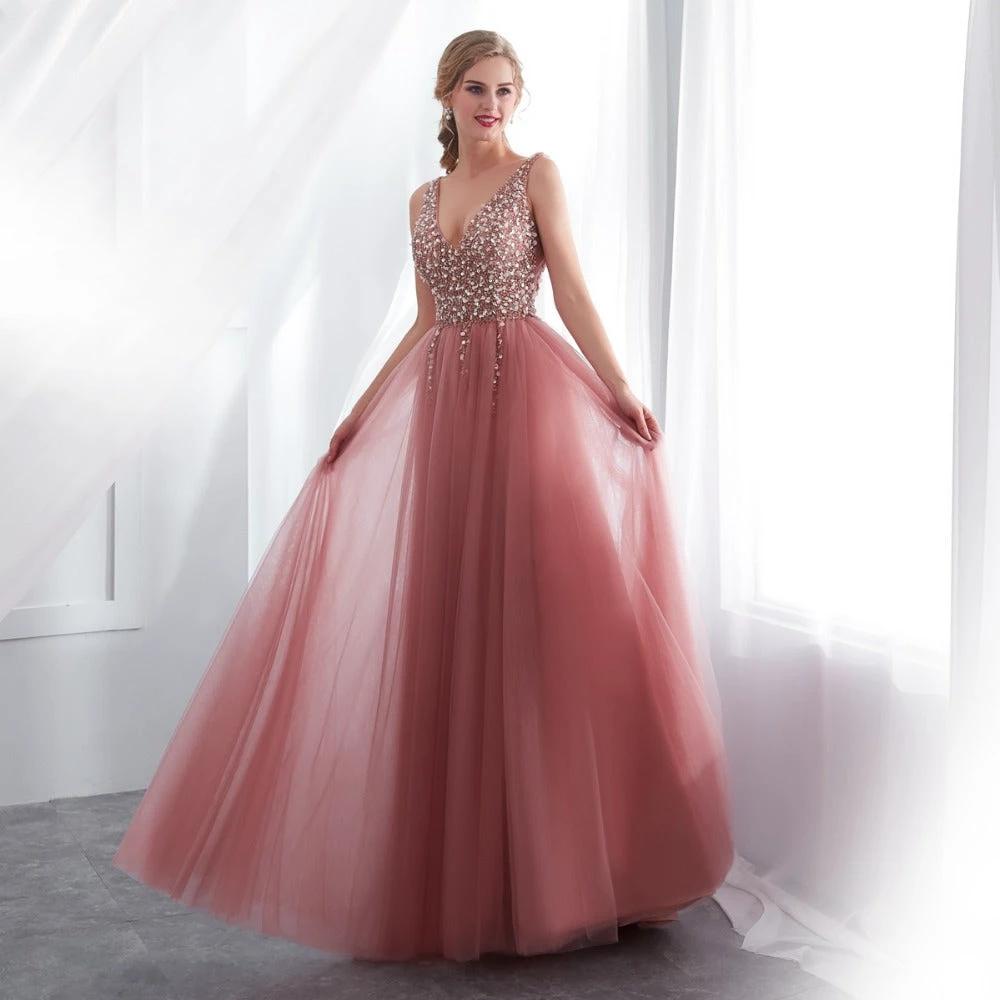Robe de bal élégante à décolleté en V