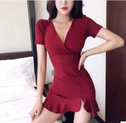 Vestido de Cola de Pescado de Cintura Alta con Escote en V Elegante