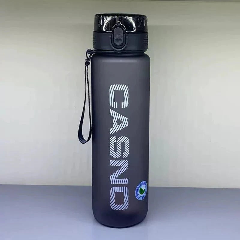 Bouteille d'eau sportive givrée Casino - Portable et élégante