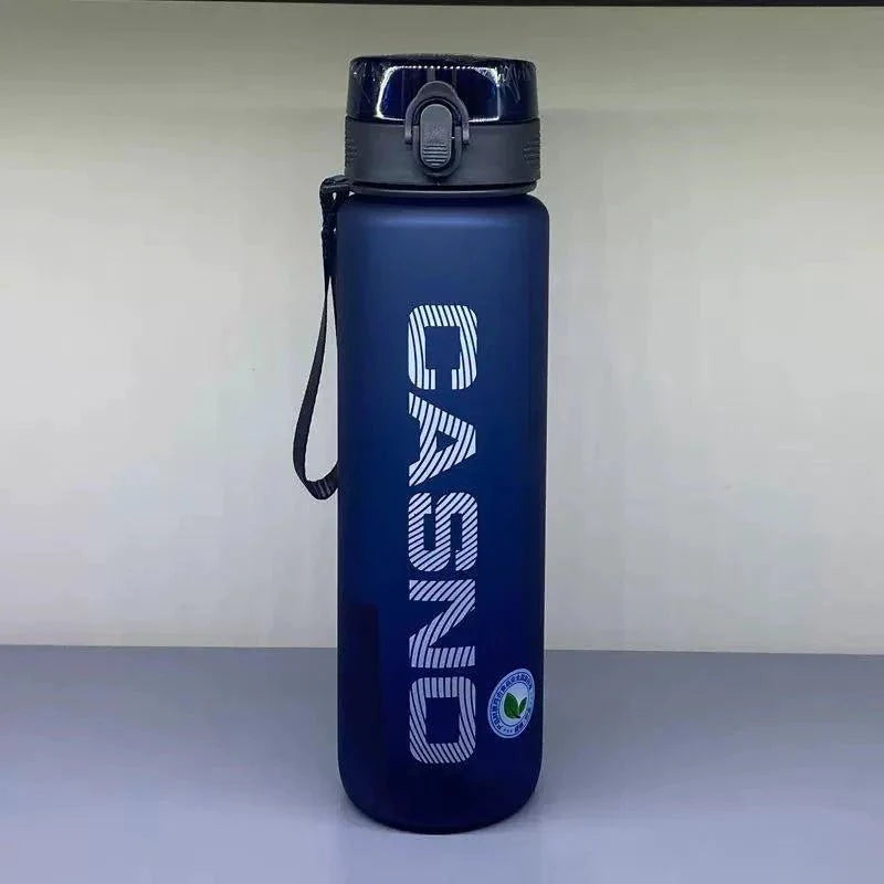 Bouteille d'eau sportive givrée Casino - Portable et élégante
