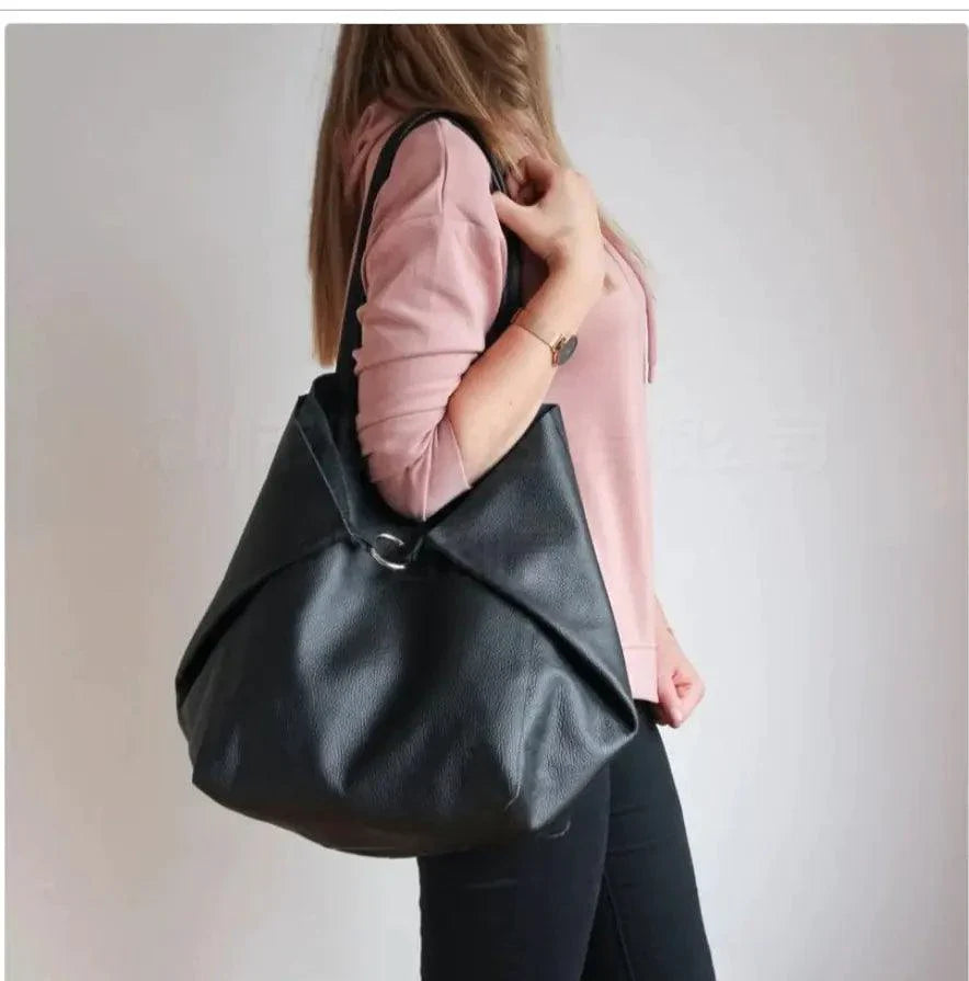 Chic Leather Tote Handbag - Elegant & Versatile