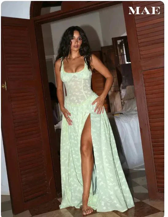 Robe d'été en dentelle à décolleté en V chic