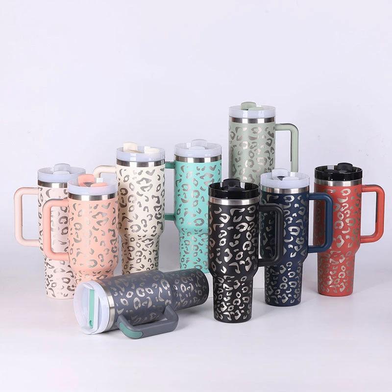 Vaso de acero inoxidable aislado de 40 oz con asa y popote
