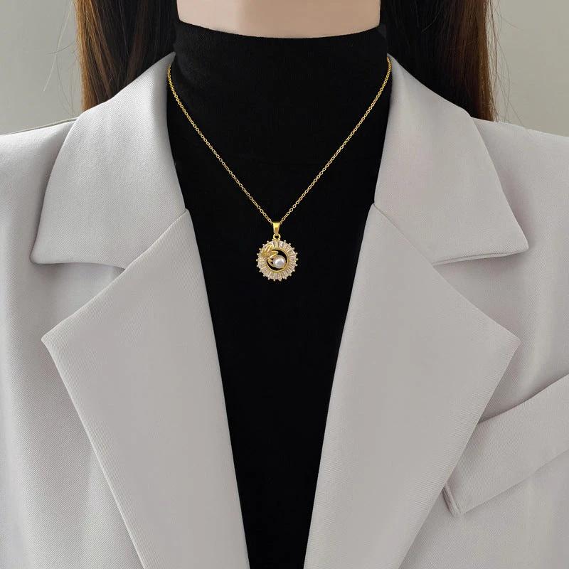 Conjunto de Joyería Personalizada de Diamantes Elegante con Collar y Pendientes