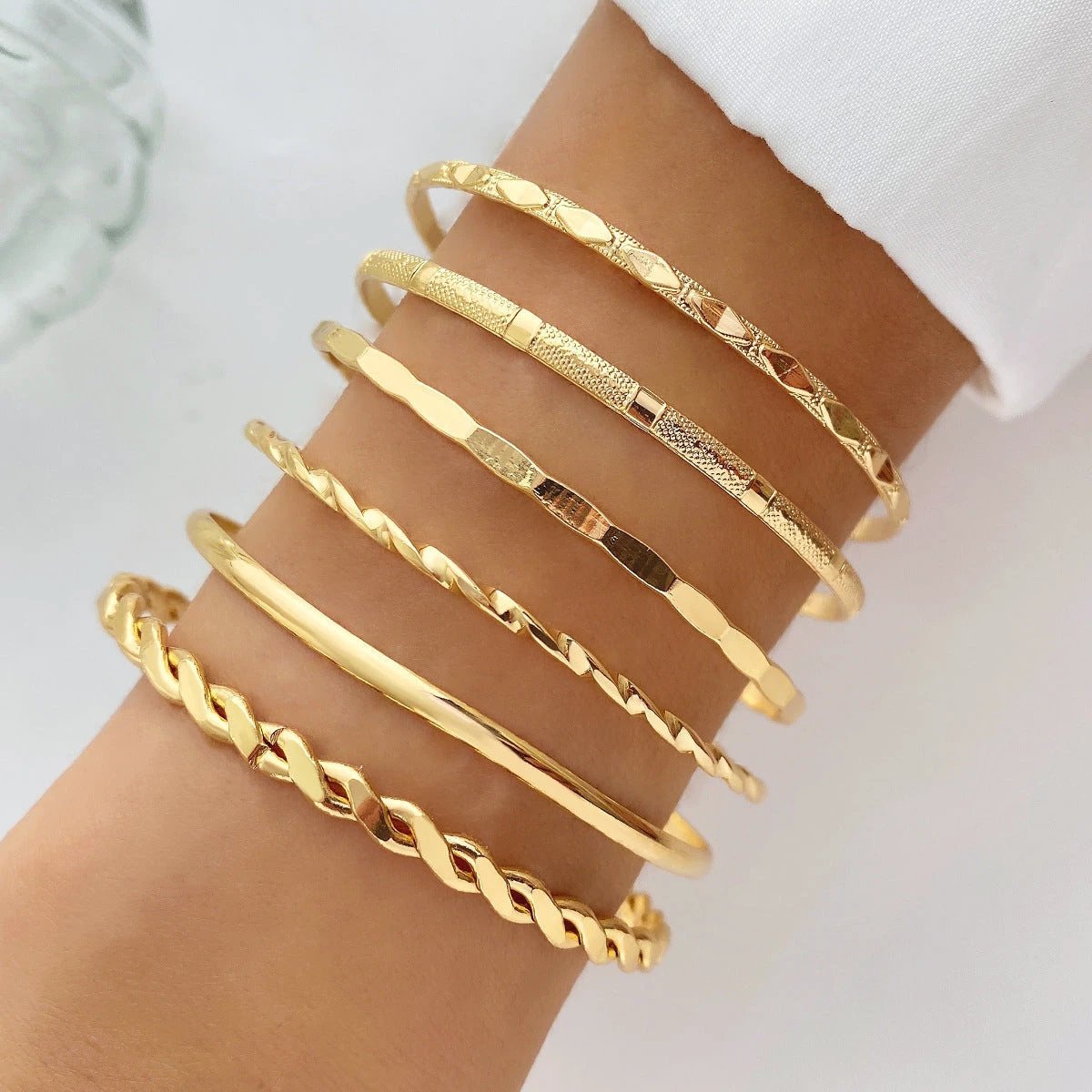 MANDOTOS Bohemian Metal Chain Bracelet Set - Geometric Gold Bangles