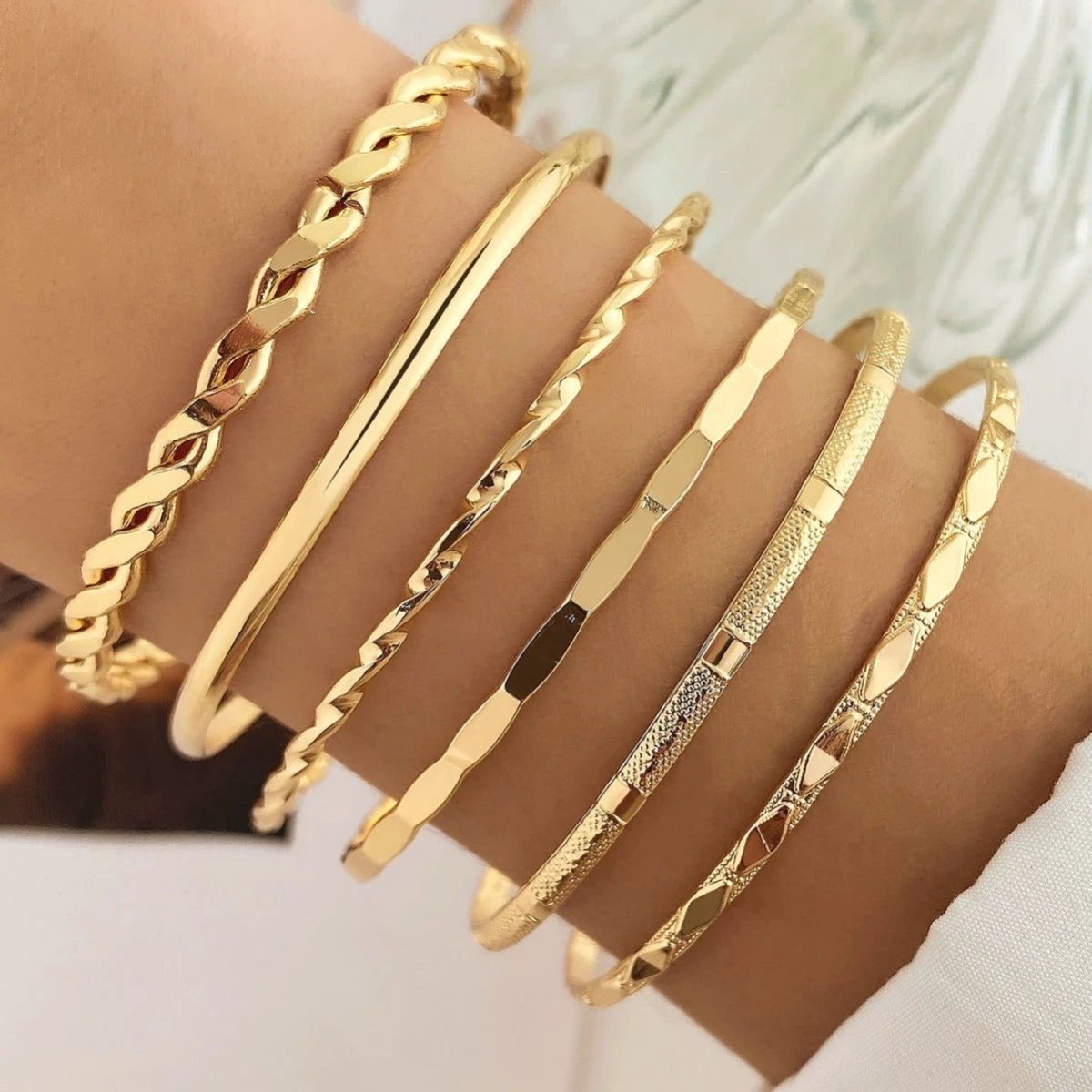 MANDOTOS Bohemian Metal Chain Bracelet Set - Geometric Gold Bangles