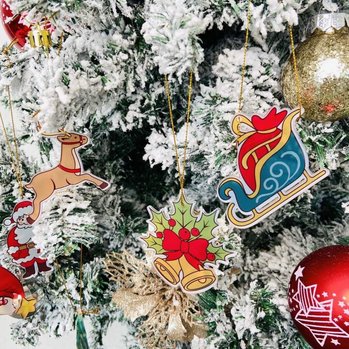 Ornement suspendu en forme de voiture Mandotos pour Noël