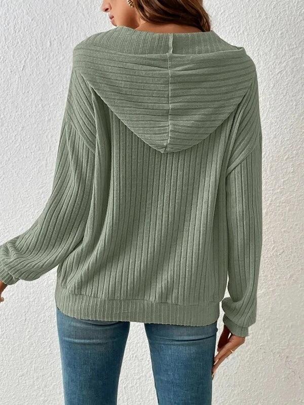 Haut en tricot à capuche pour femmes Mandotos avec poches et cordon