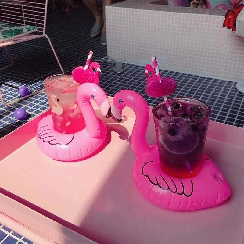 Soportes para vasos de fiesta en la piscina con flamencos - Divertidos y funcionales