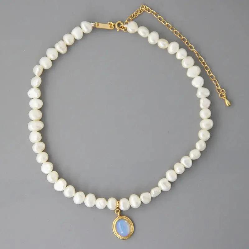 Round Medal Pearl Necklace with Irregular Pearls