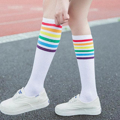 Calcetines de algodón a rayas para mujer hasta la rodilla